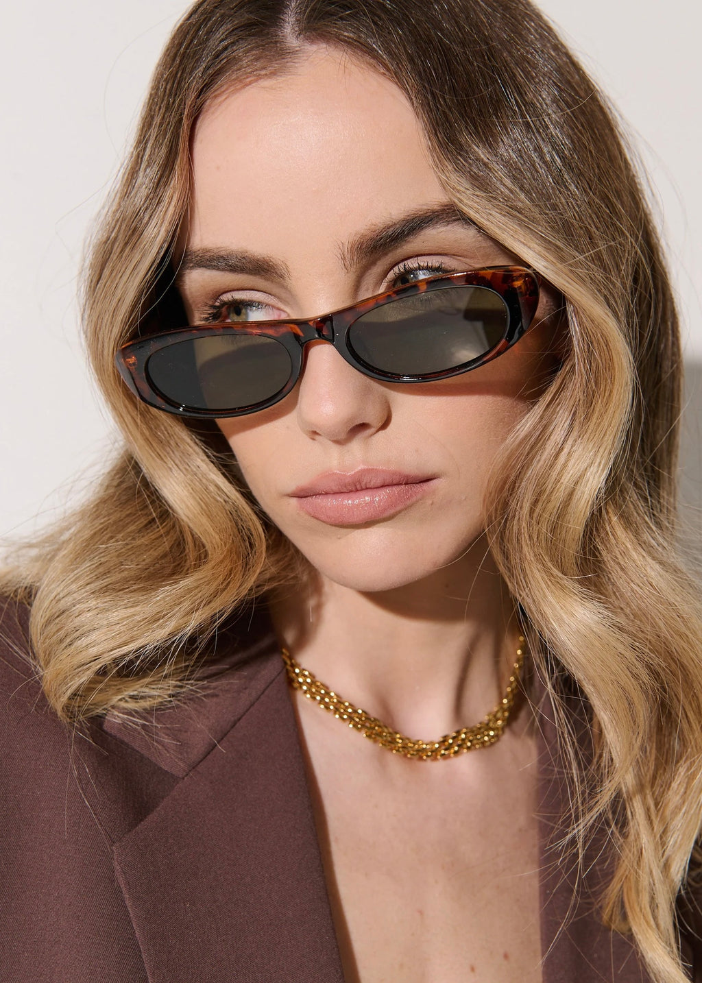 Soho Sunglasses, Tort
